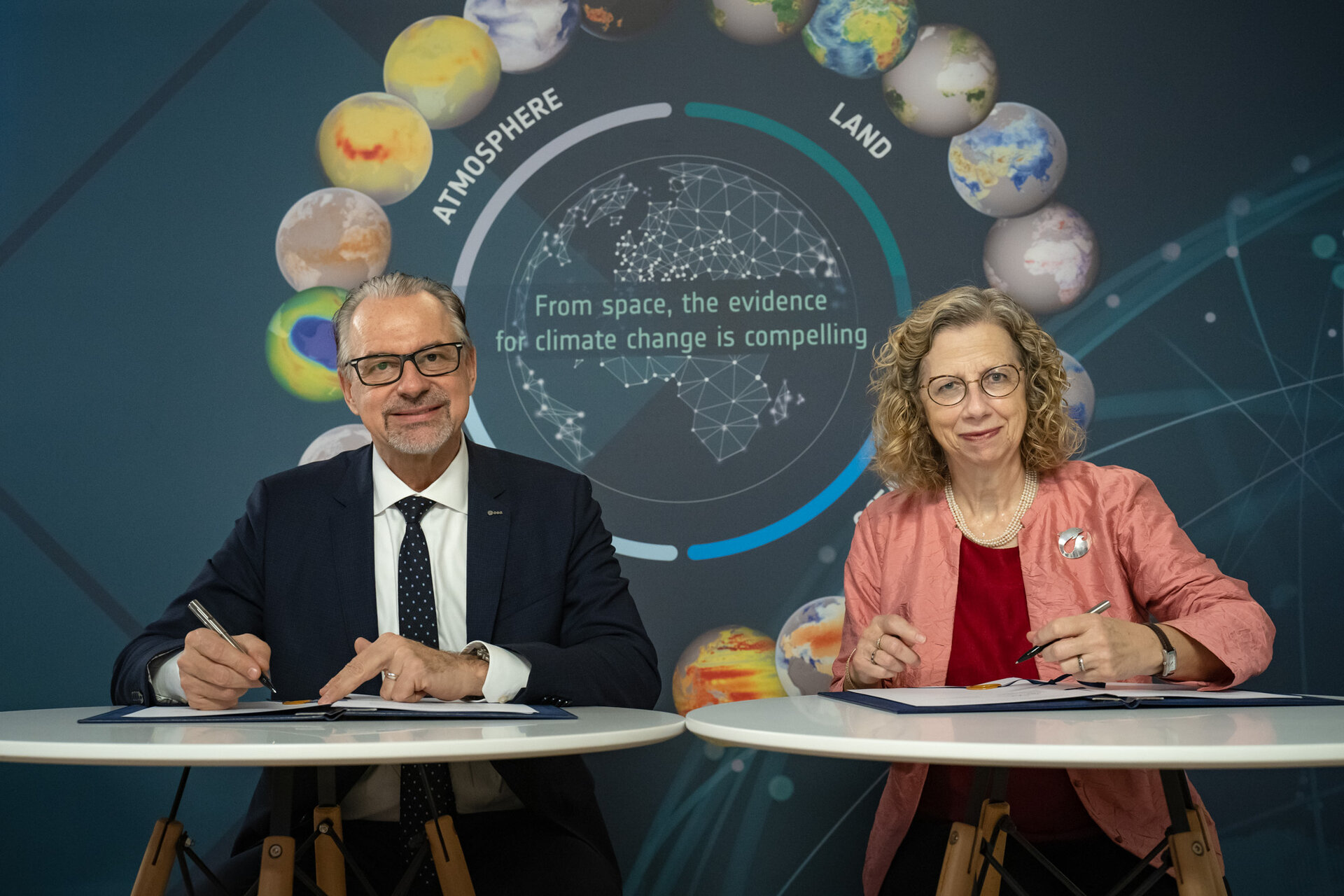 ESA and UNEP collaborate for a greener future