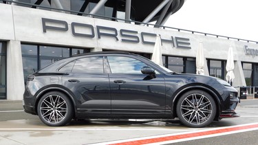 New tech lets 2024 Porsche Macan EV offer 500-km range