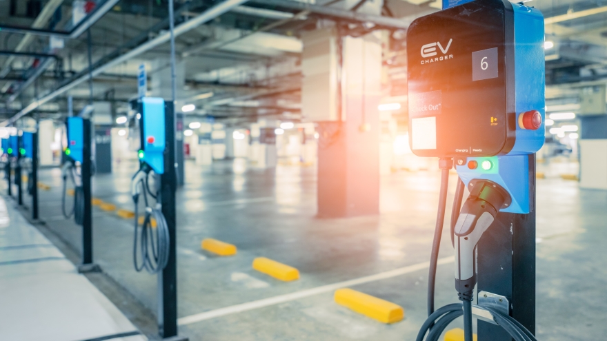 ACERTUS partners with OpConnect to give its locations EV charging capability