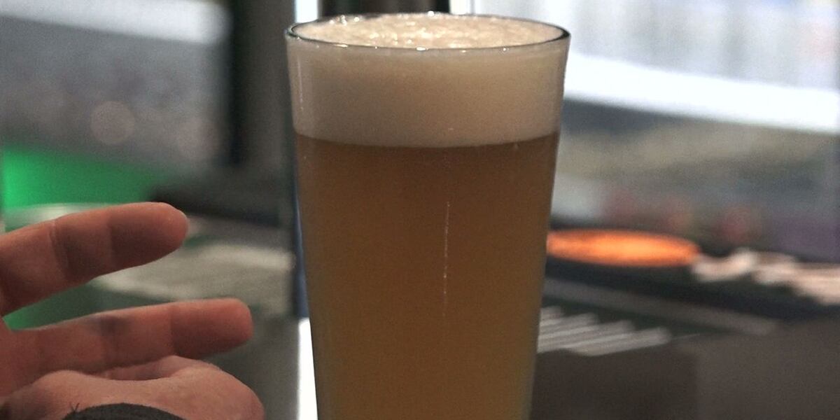 Hawkeyes’ shutout in Big Ten Championship leads to free beer at sports bar