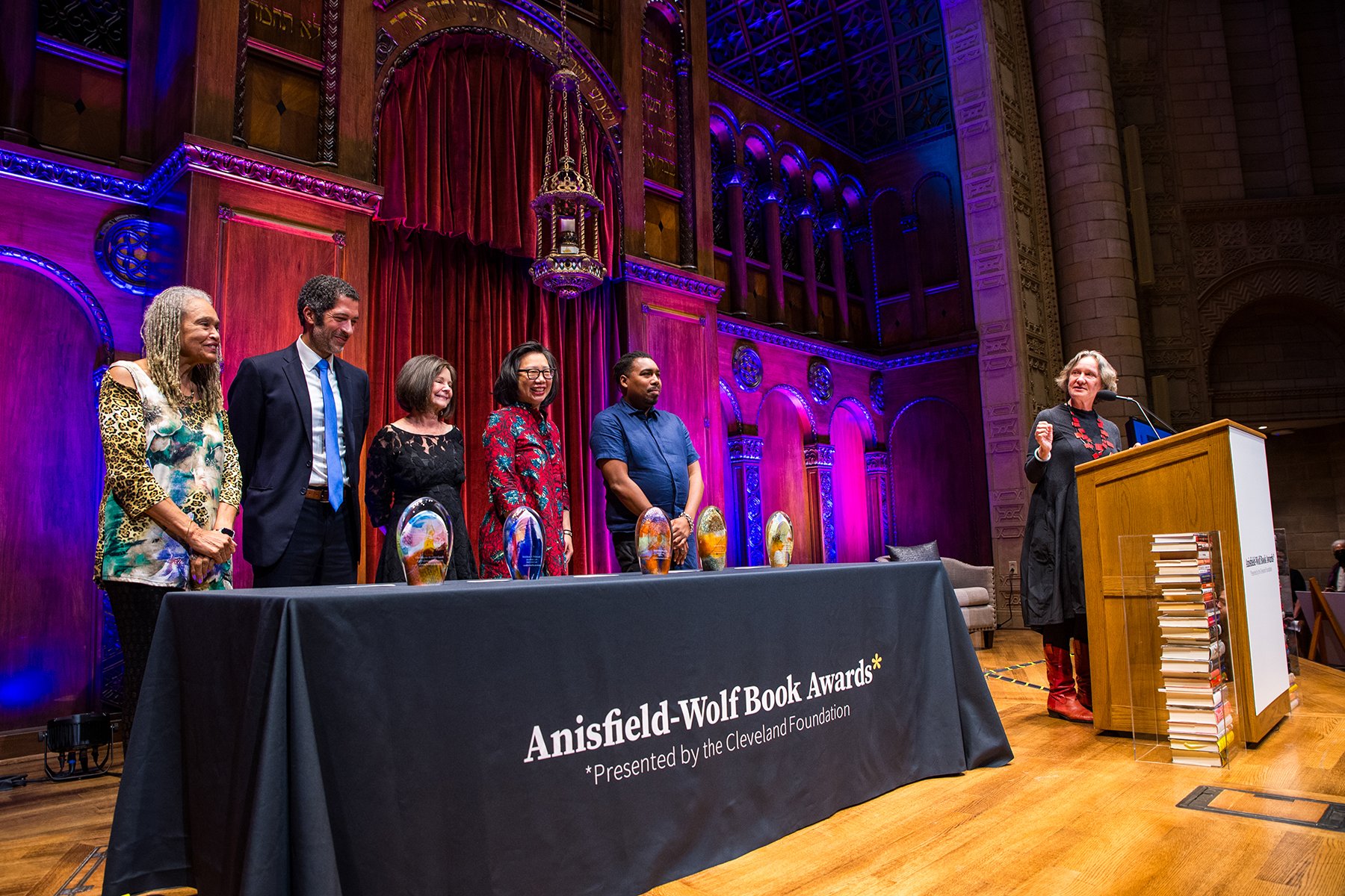 “Literature as a Vehicle.” A Unique Book Prize Focuses on Works Addressing Racism and Diversity