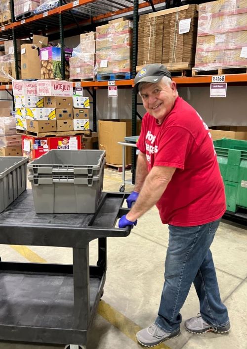 Lorain Lions lend a helping hand to Second Harvest Food Bank