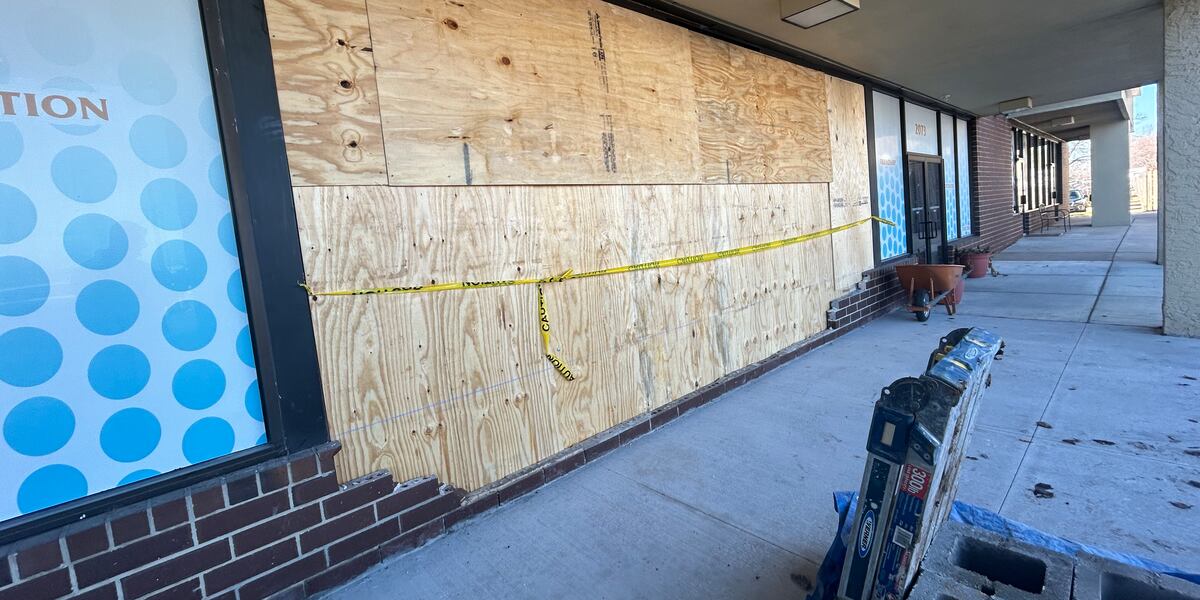 After car crashes through building, Olathe nonprofit back on its feet with volunteer support