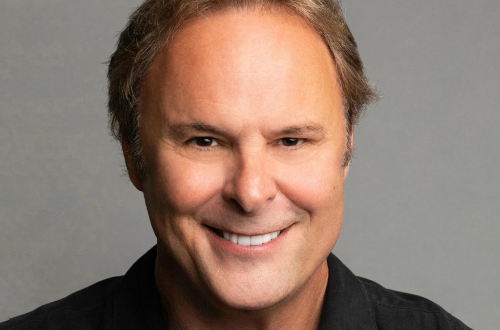 Warner Music Nashville A&R EVP Scott Hendricks to Exit Label