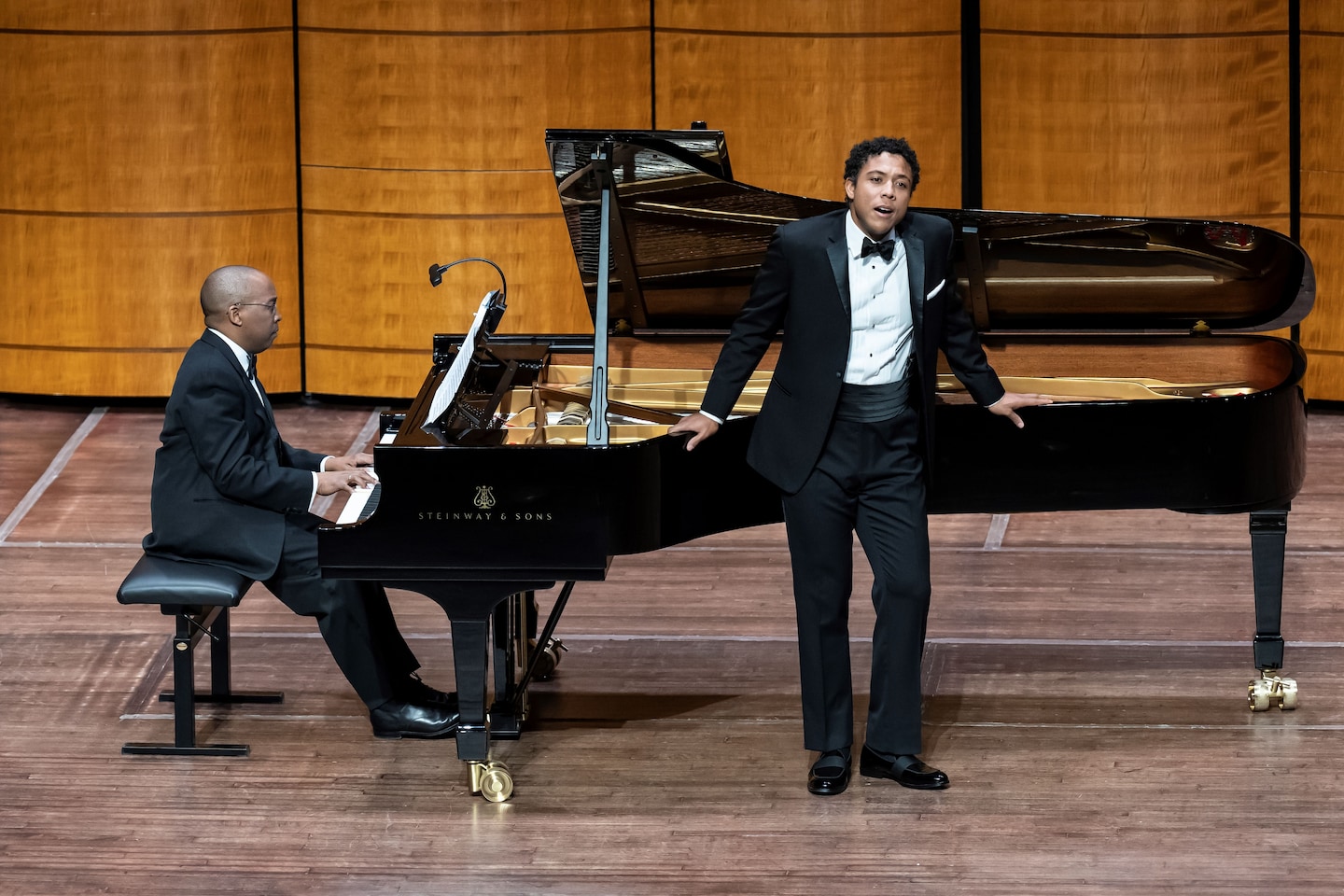 Review | In a pair of recitals, a baritone and a tenor sing their life stories