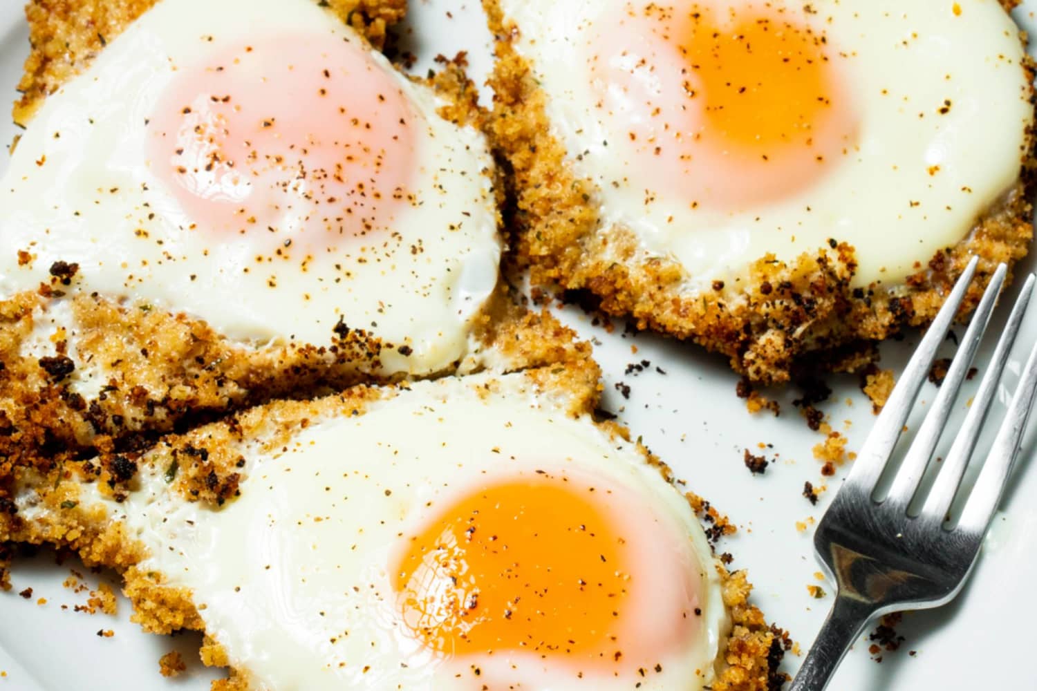 I Tried the Viral Crispy Fried Eggs and They Definitely Live Up to the Hype