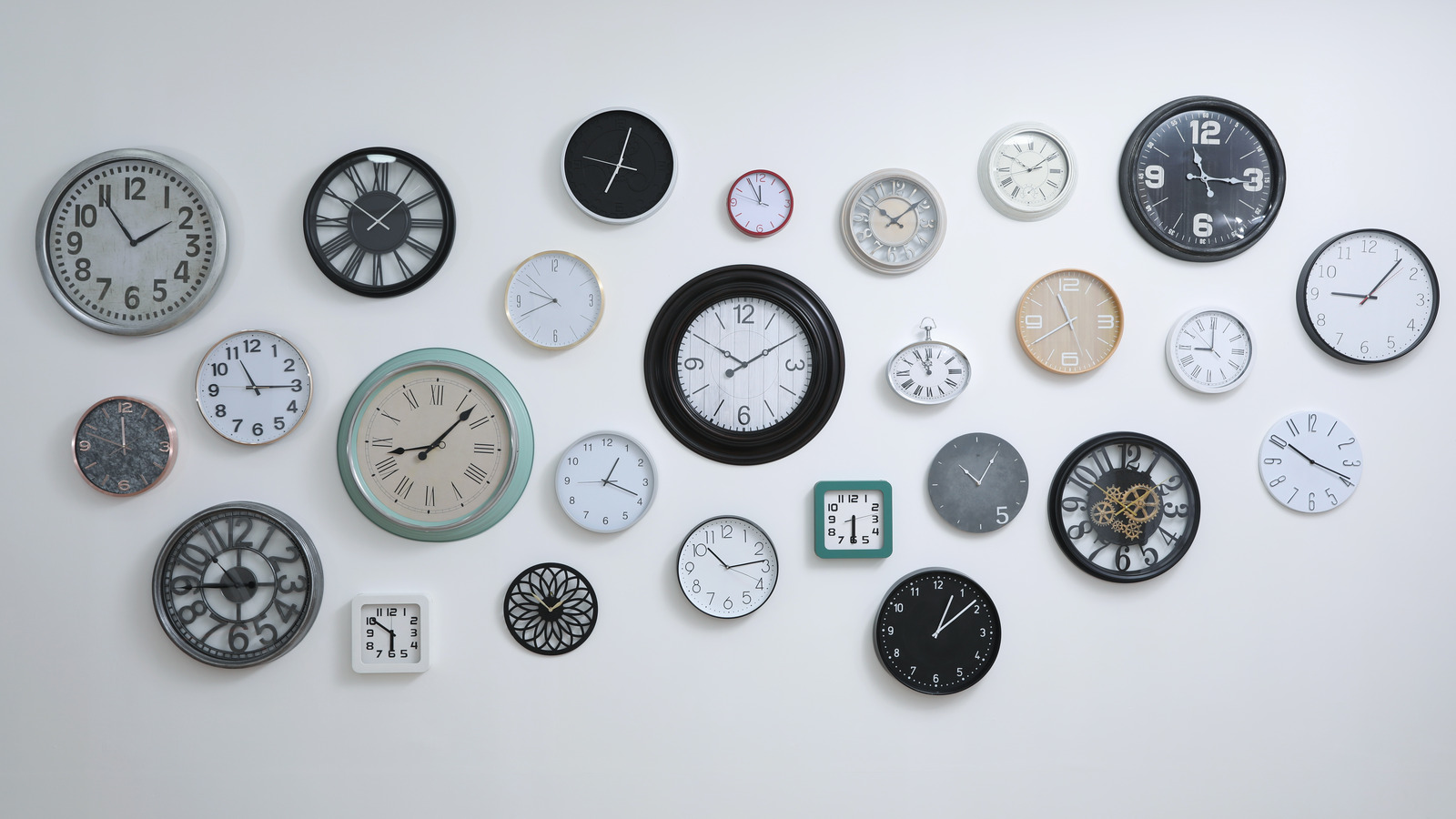 Create Showstopping Home Decor With This TikTok-Approved DIY Clock