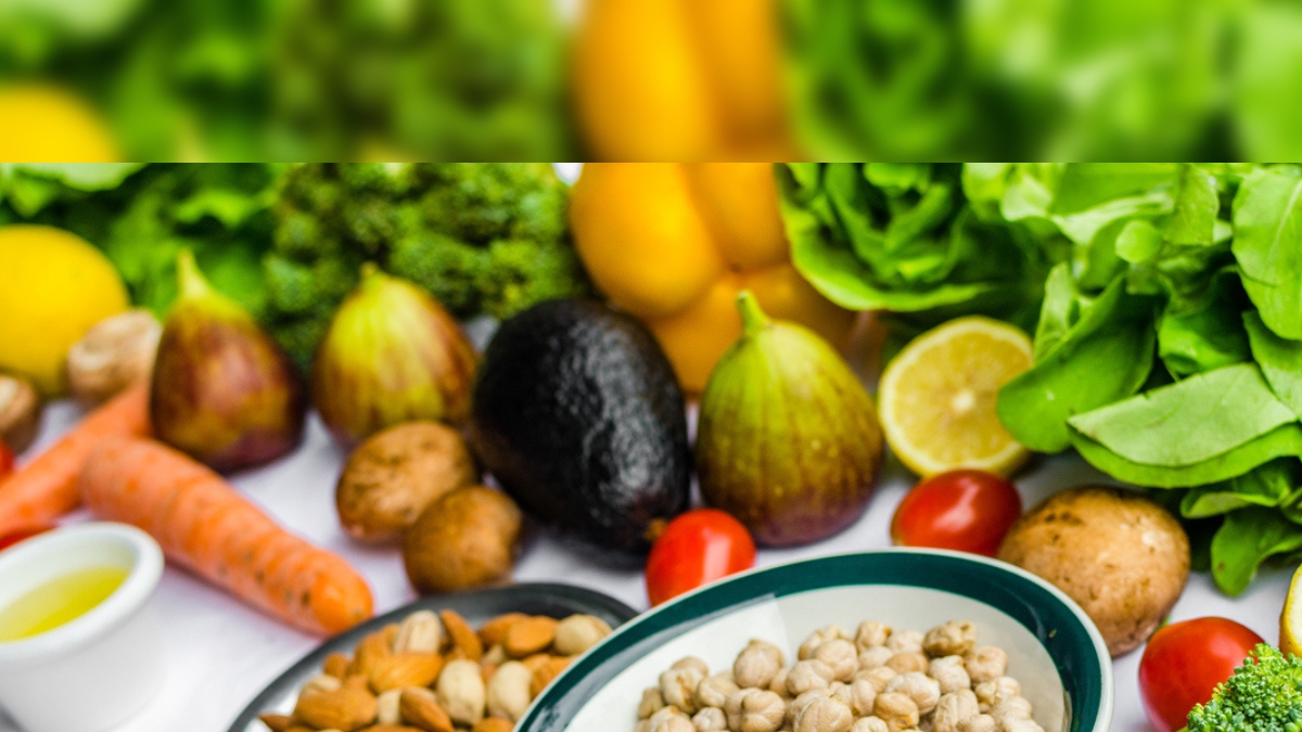 The Role of Plant-Based Diets in Reducing Alzheimer’s Risk