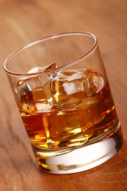 भारत में कैसे बनाई जाती हैं व्हिस्की? जानें Indian whiskey का प्रोसेस