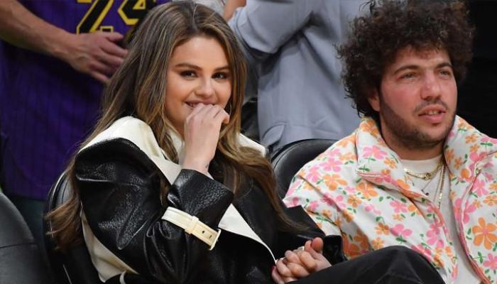 Selena Gomez Says She’s Leaving Social Media to ‘Focus’ on Benny Blanco