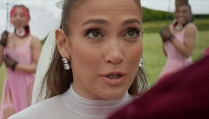 Jennifer Lopez Makes Fun of Wedded Life in Her New Song Video