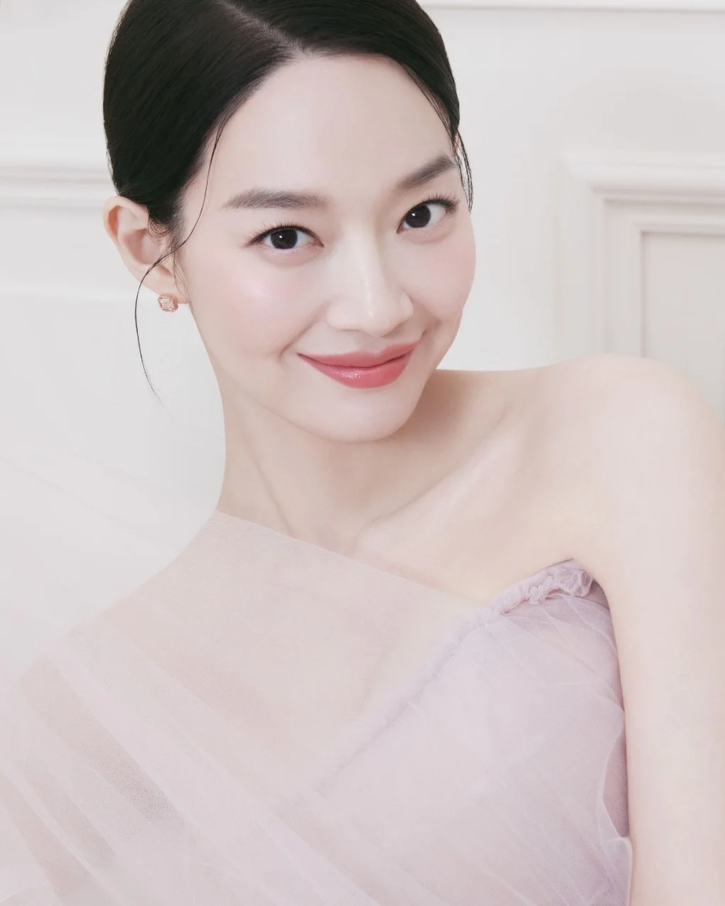 Shin Min-A là đại sứ thương hiệu mới nhất của Clé De Peau Beauté - 2 Shin Min-A là đại sứ thương hiệu mới nhất của Clé De Peau Beauté - 2