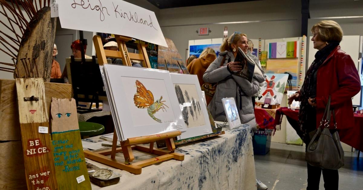 Popup artist market features variety of mediums, styles