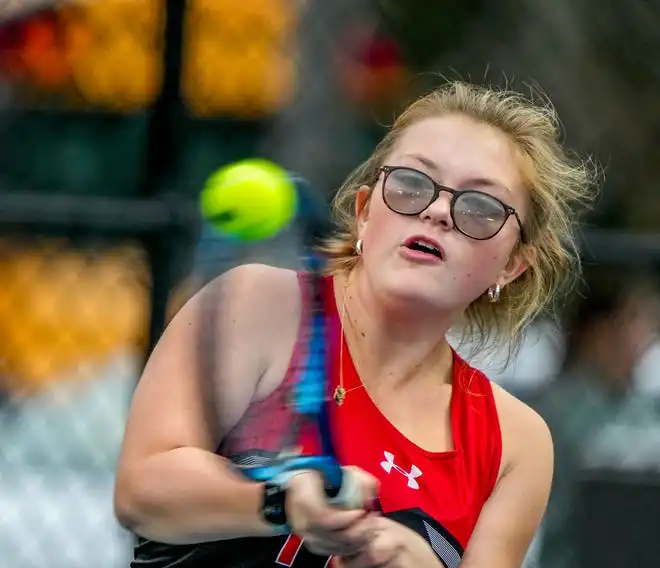 Girls tennis