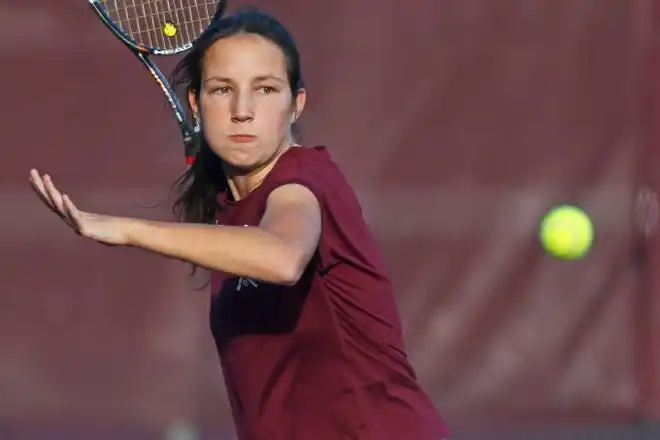 Abigail Oxley, La Salle girls tennis