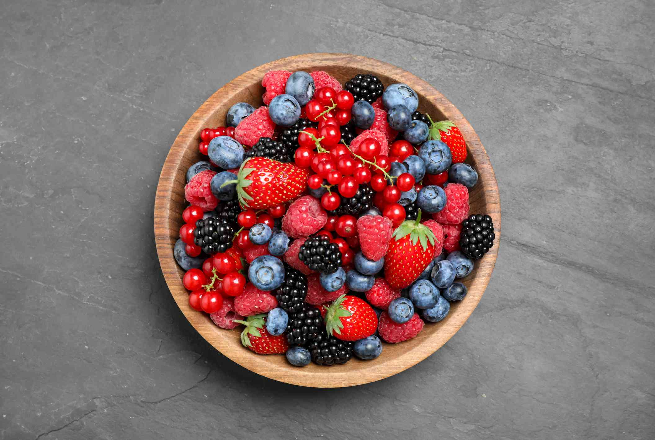 9 Healthiest Berries You Can Eat, Ranked by a Dietitian