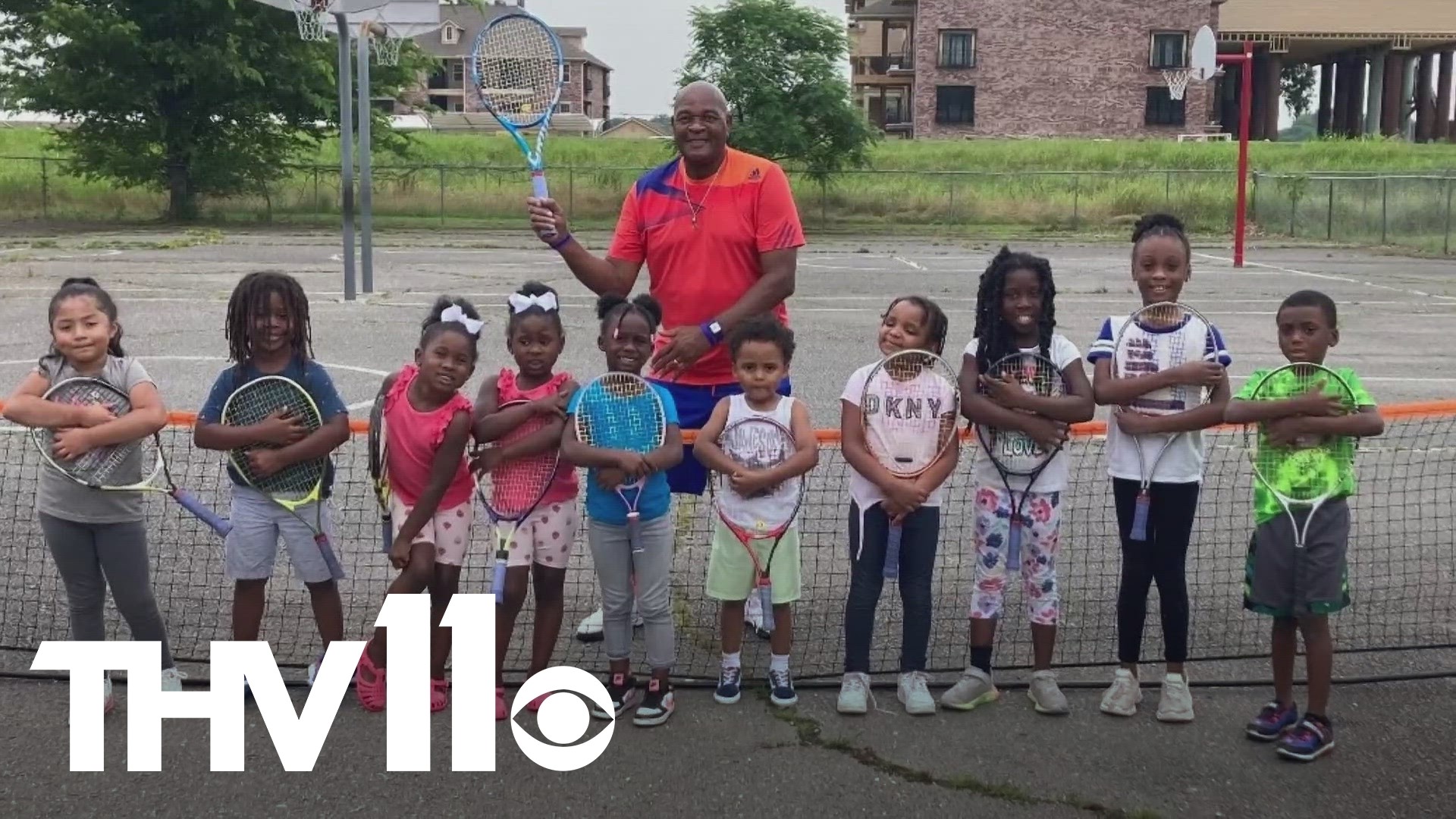 Little Rock dad inspiring kids on the tennis court