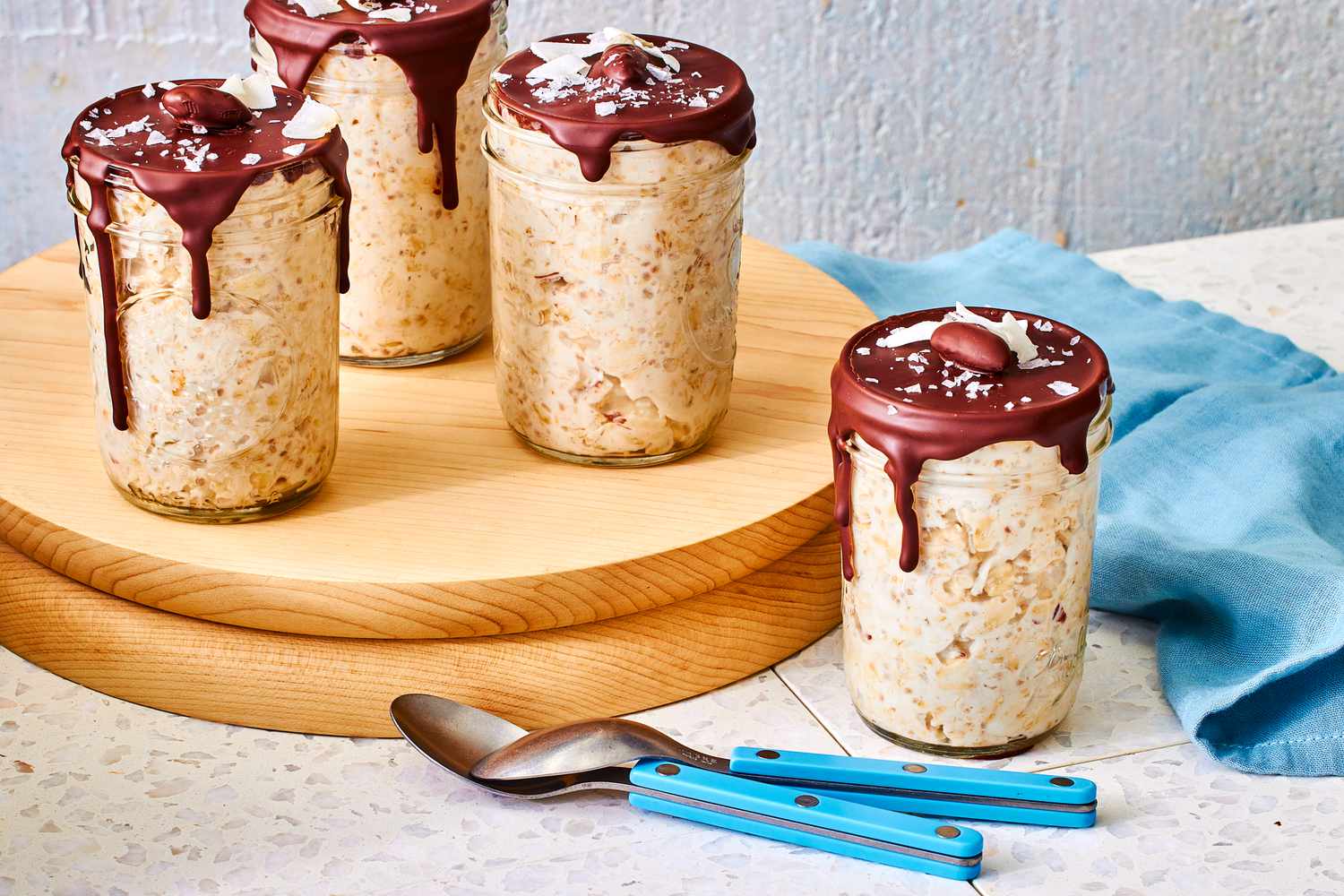 These Overnight Oats Taste Just Like an Almond Joy