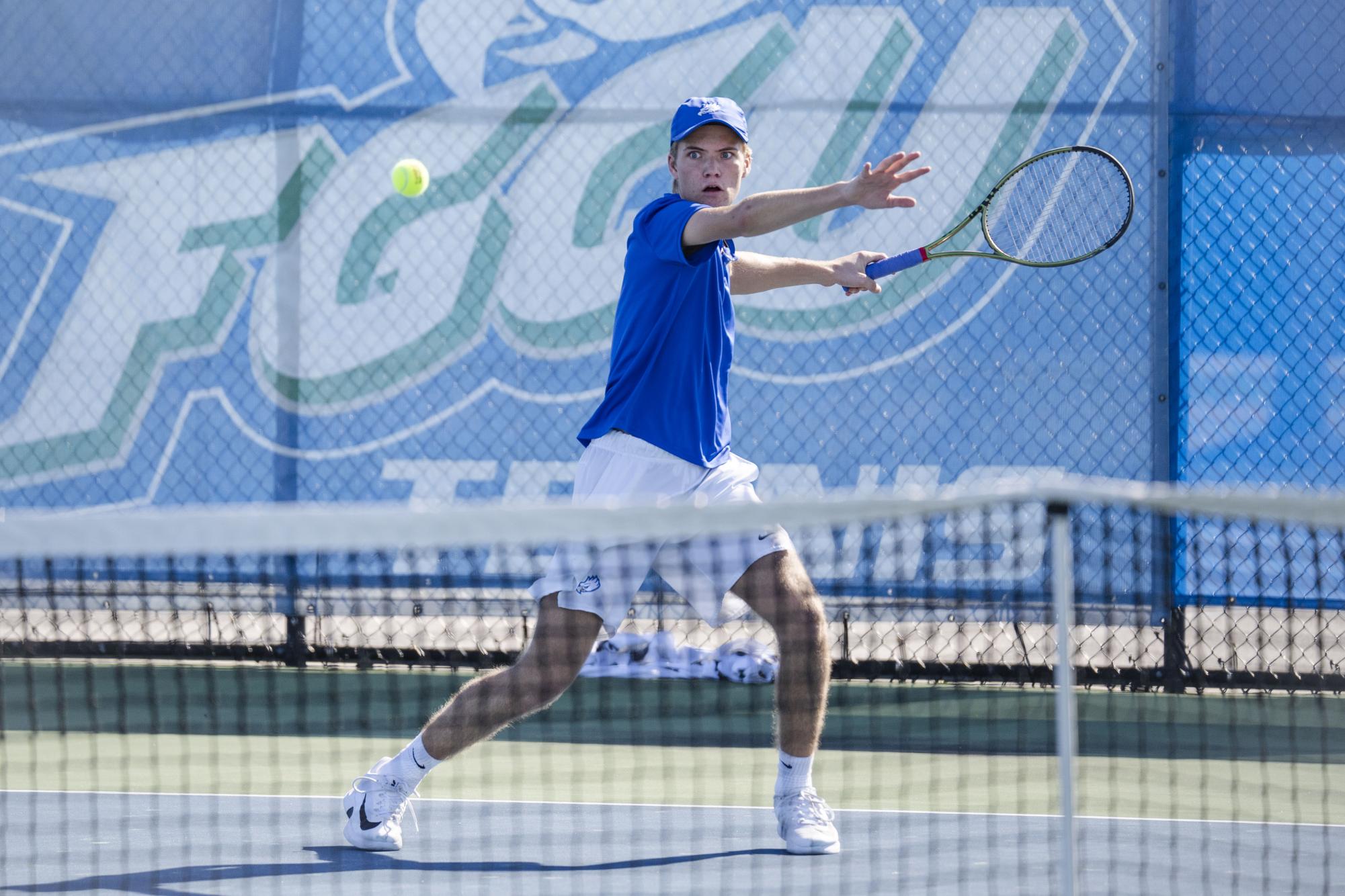 Men’s Tennis Wins First Match of the Season Against Louisiana