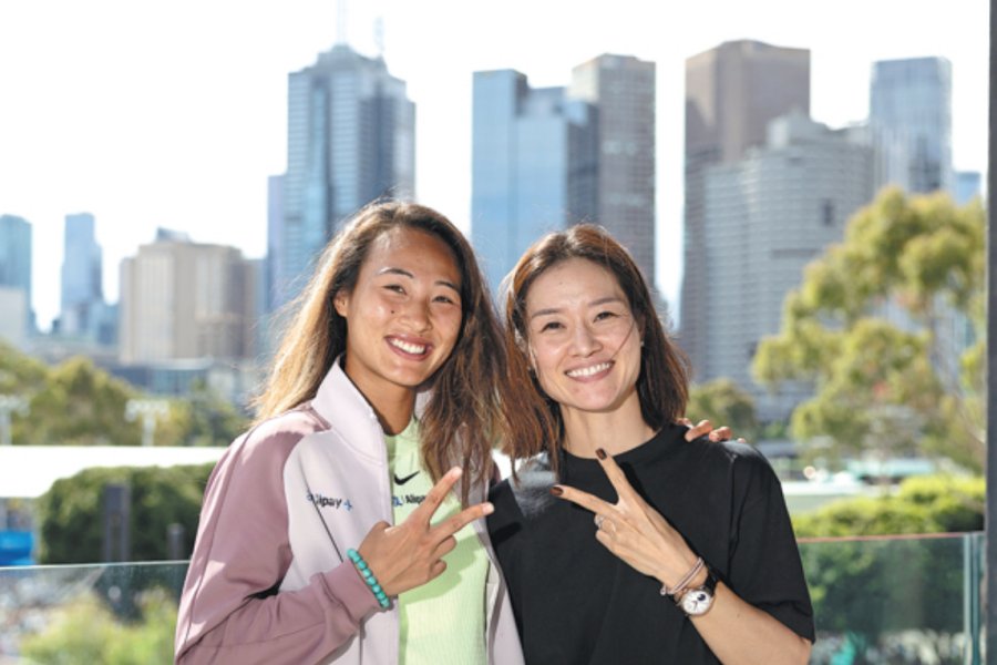 Li Na surprises Zheng as China’s tennis queens hold court