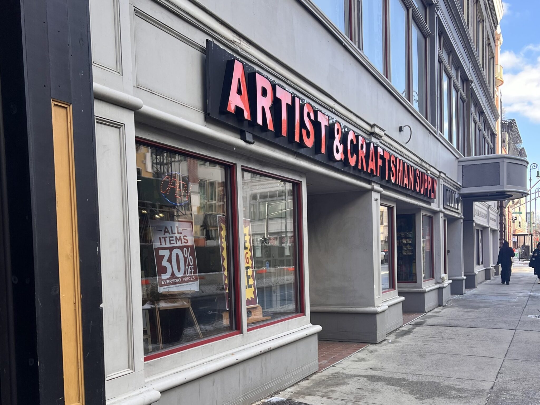 Local art store Artist & Craftsman Supply to close