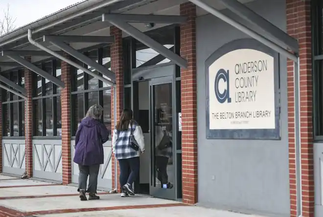 Lucy Gould, left, and Crystal Greene walk into the Belton Branch of Anderson County Library for the Clemson SNAP-ED program's Cooking Matters! class, teaching nutrition and recipes in a class at Belton Library Tuesday, January 23, 2024. The next class is February 27 at 2 p.m.