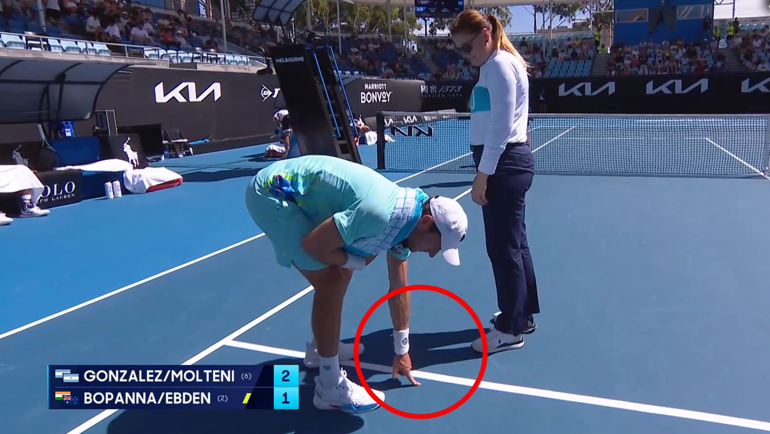 LIVE: Doubles match stopped as rare issue noticed