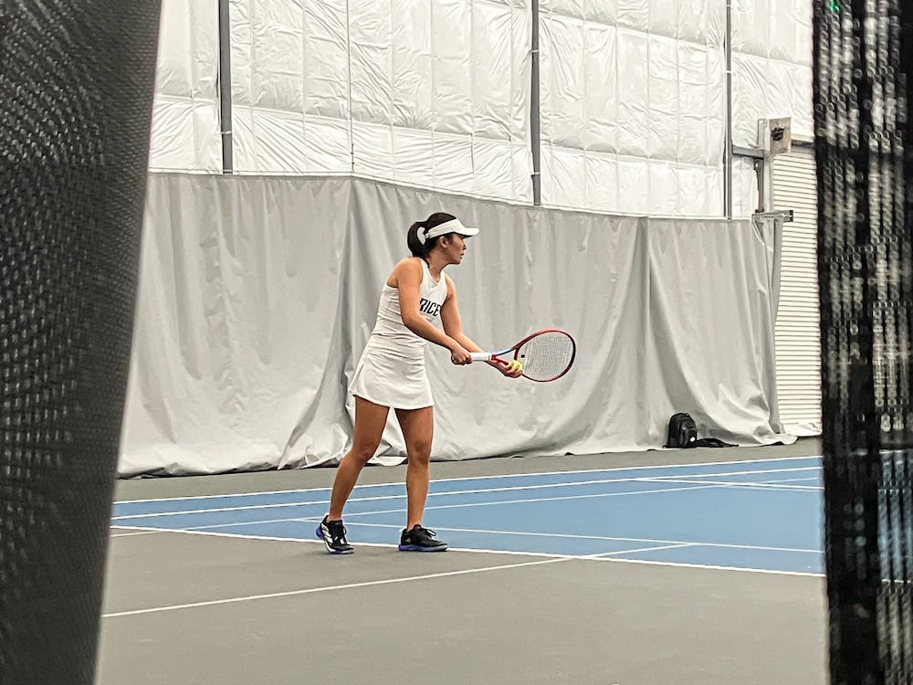 Women’s tennis outlasted by Harvard in season debut on Saturday