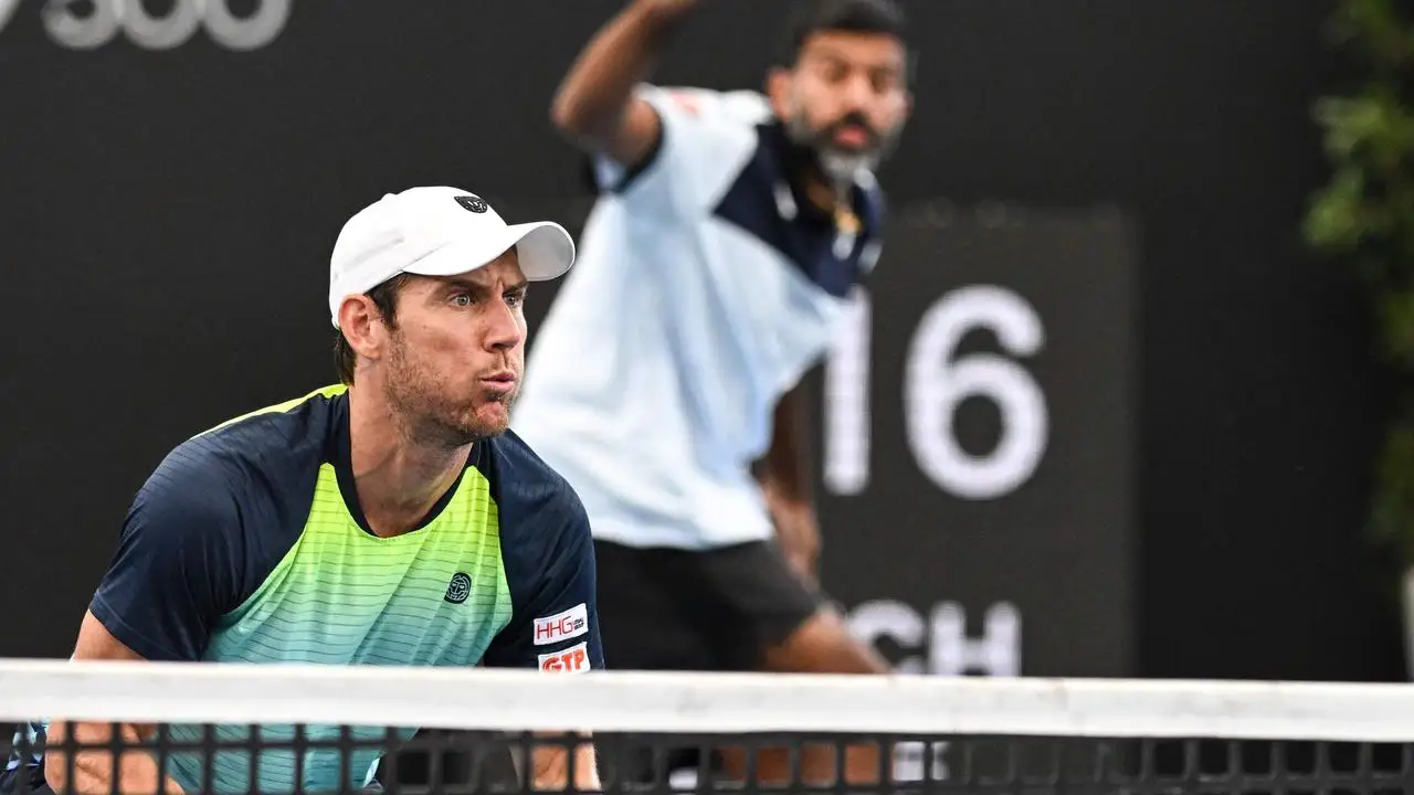 Australia's Matthew Ebden (L) and India's Rohan Bopanna. AFP