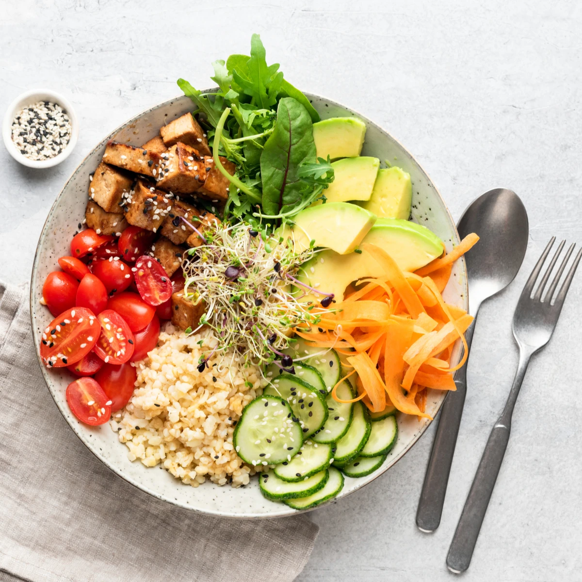 quinoa tofu bowl