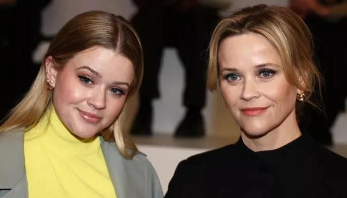 Reese Witherspoon and Ava Phillippe Demonstrate Mother-Daughter Relationship in Paris