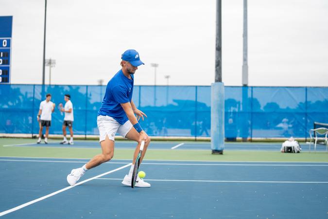 Men’s tennis head to UCF for Saturday match