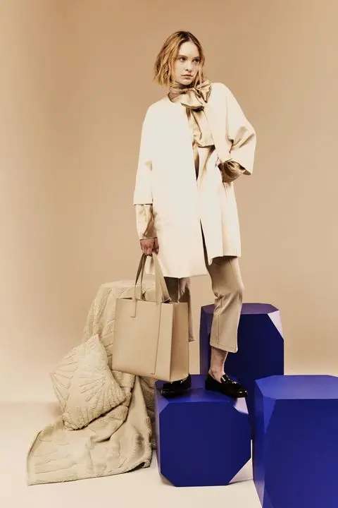 Fierce tote €130, Belle coat €240, Zenith trousers €85