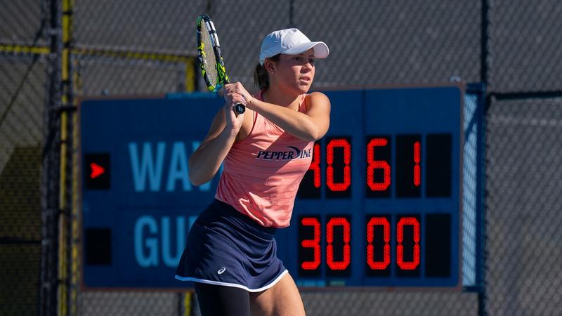 Waves Make Quick Work of Aztecs