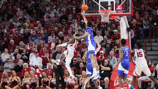 What channel is Kentucky basketball vs Florida on today? Time, odds, TV schedule