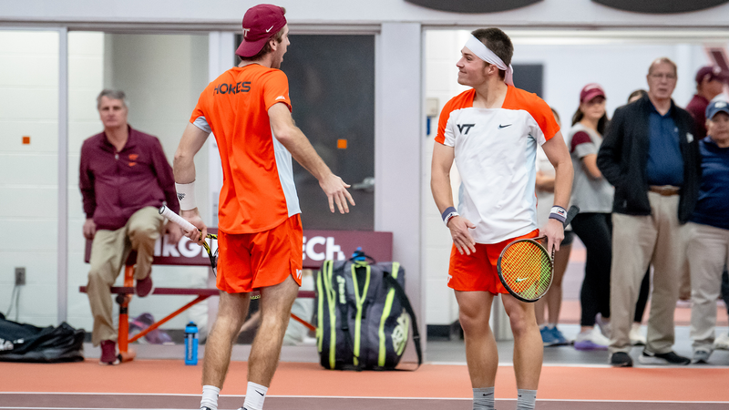 Hokies earn 5-2 victory over Charlotte