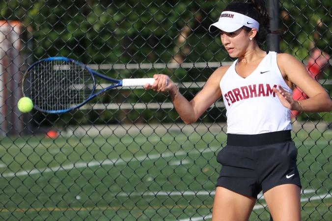 Women’s Tennis Defeats Marist, 6-1