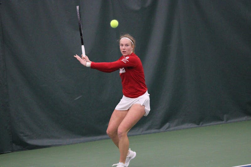 Indiana women’s tennis shows fight but comes up short against Yale