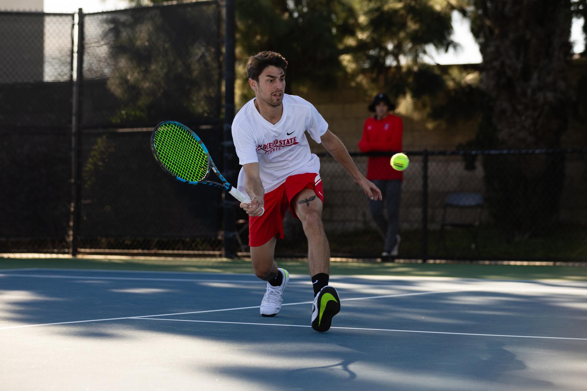 Men’s tennis suffers first loss of the season against UC Irvine