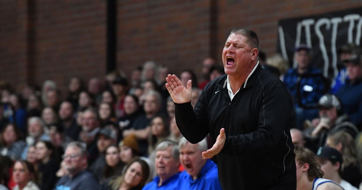 PHOTOS: Toutle Lake vs Toledo Boys Basketball