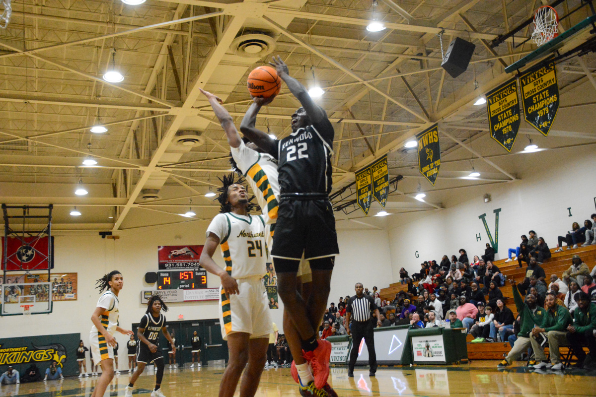 Spectators told to leave Kenwood, Northwest basketball game amid rising tensions