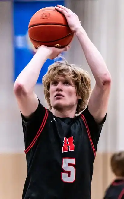 Homestead's Tim Franks (5) shoots from the line during the game at Hartford, Tuesday, Jan. 30, 2024.