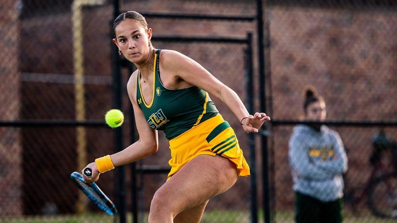 Southeastern Drops Hard-Fought Decision in Home Opener – Southeastern Louisiana University Athletics