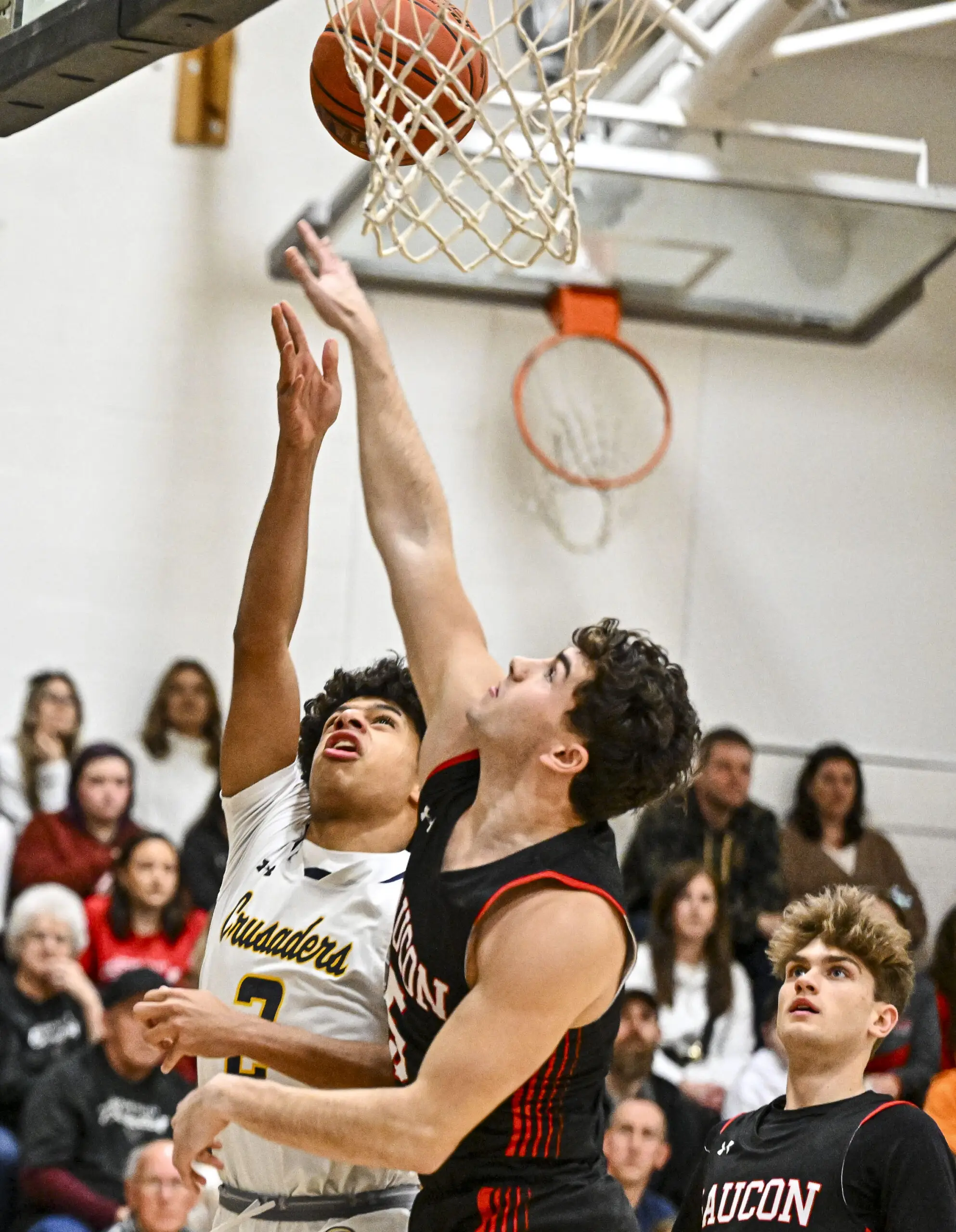 Notre Dame-Green Pond's Isaiah Miles looks to score against Saucon Valley's Constantine Donahue during a boys basketball game on Wednesday, Jan. 31, 2024, at Notre Dame-Green Pond High School. (April Gamiz/The Morning Call)