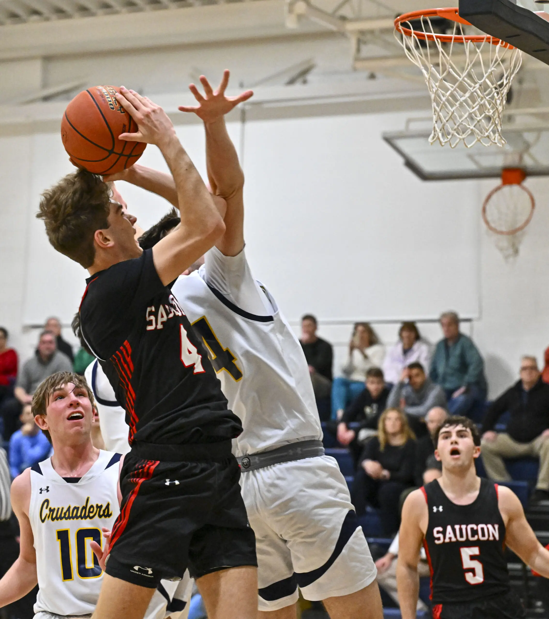 Saucon Valley's Braden Weiss looks to score against Notre Dame-Green Pond's Andrew Lessig during a boys basketball game on Wednesday, Jan. 31, 2024, at Notre Dame-Green Pond High School. (April Gamiz/The Morning Call)