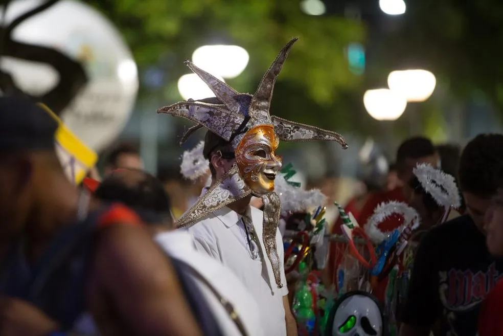 Pré-carnaval de Fortaleza: fantasias colorem ruas e praças da capital cearense durante festas — Foto: Thiago Gadelha/SVM