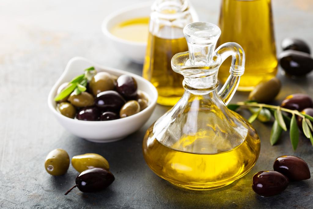 A spoonful of olive oil each day provides significant health benefits…