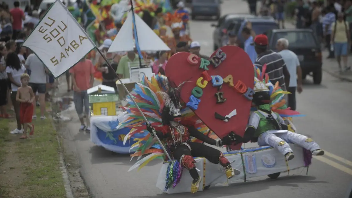 desfile-mocidade-unidos-do-salto-do-norte-2