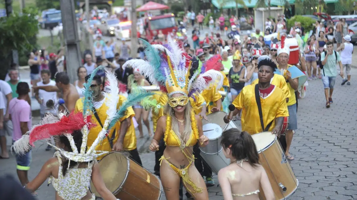 desfile-mocidade-unidos-do-salto-do-norte-4