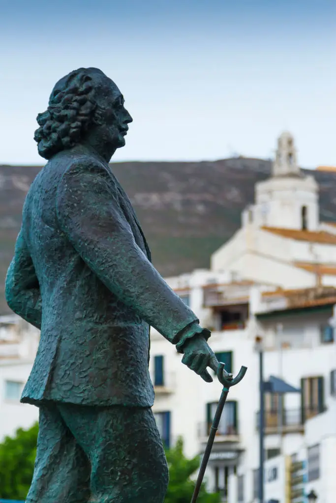 Salvador Dali statue